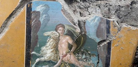 Novos afrescos mitológicos são descobertos em Pompeia