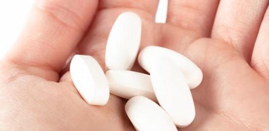 Dipirona: por que o medicamento é liberado no Brasil, mas proibido nos EUA?