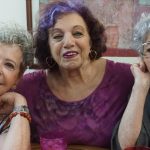 Influenciadoras digitais maduras desafiam estereótipos na web