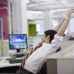 Passar muito tempo sentado diminui a sua expectativa de vida