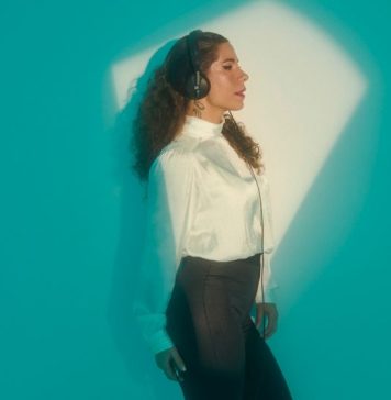Foto: A DJ Vivi Seixas é uma das atrações