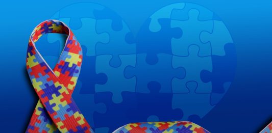 Foto: O quebra-cabeça é o símbolo mais conhecido do autismo. Ele representa a complexidade e a diversidade do Transtorno do Espectro Autista.