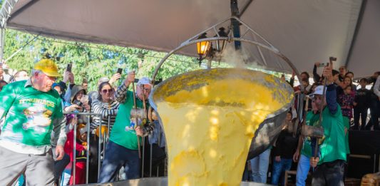 Foto: Polentaço de Monte Belo do Sul firmou parceria com a Fiera Della Polenta de Vigasio, na Itália - Crédito Augusto Tomasi
