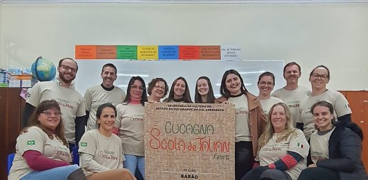 Foto : Alunos de Talian no município de Barão (RS)/Cucagna Scola de Talian/Divulgação