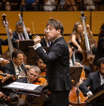 Christoph Hartmann, oboísta da Filarmônica de Berlim, é atração na reabertura da Casa da OSPA