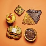 Foto: Partindo do doce quadrado: brookie, flat croissant, supreme croissant, crookie e cruffin - Folhapress