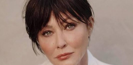 Foto: A atriz Shannen Doherty, que faz a personagem Brenda na série 'Barrados no Baile/Divulgação 