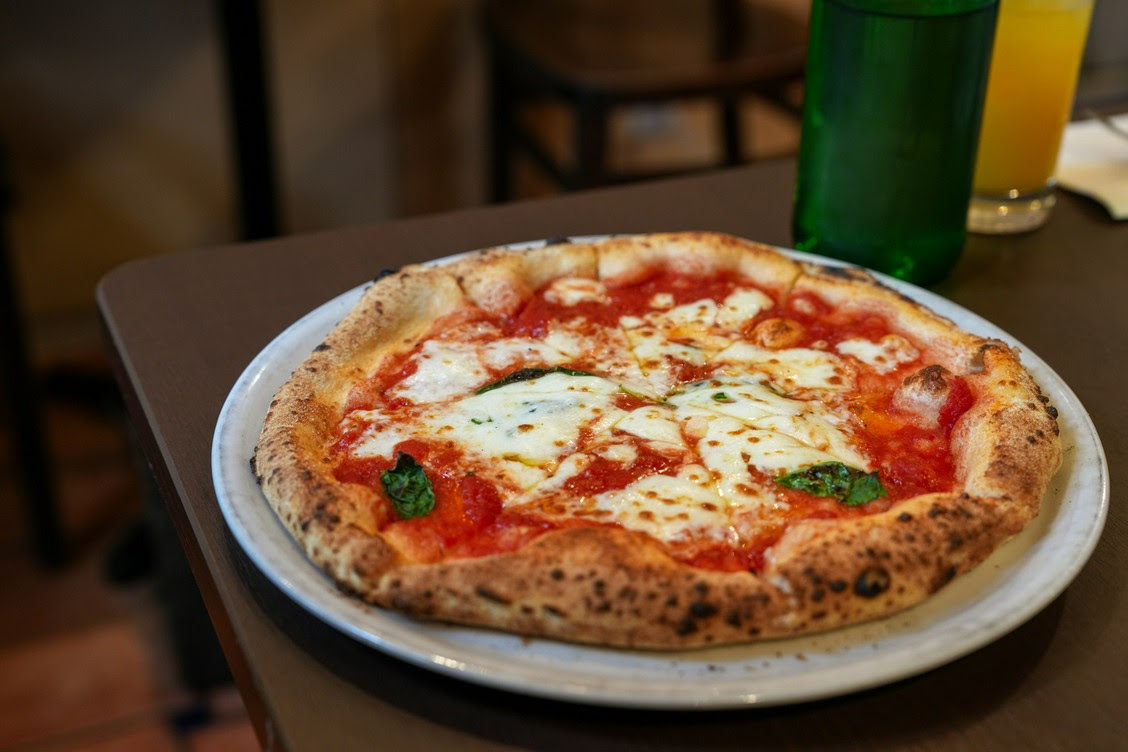 Dia da Pizza: conheça a história, os tipos e aprenda uma receita de pizza napolitana 