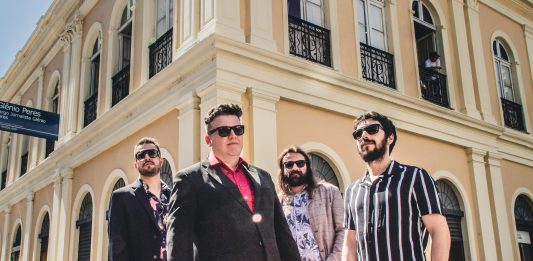 Banda Jogo Sujo se apresenta em Guaporé e lança o single 'Ela Me Processou'