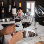 Foto: Turismo de experiência inclui desde o tradicional passeio na Matriz até cursos de degustação/Crédito Zéto Telöken