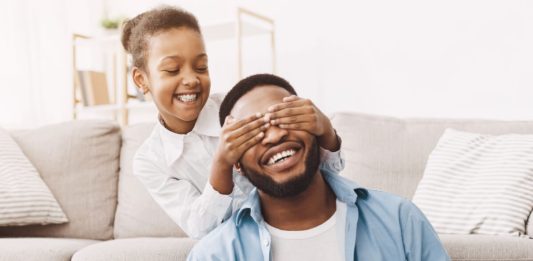 Foto: Astrologia pode ajudar na escolha do presente/Imagem Shutterstock