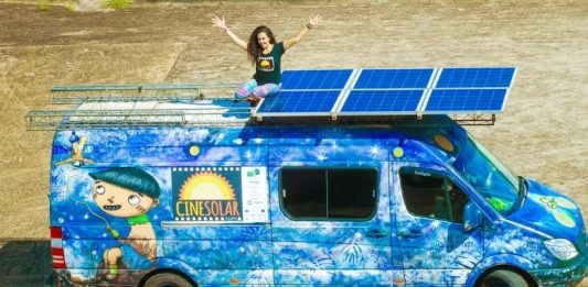 Foto: Van do projeto Cinesolar/Divulgação