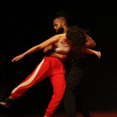 Foto: Cia Municipal de Dança/Crédito Clara Cordeiro
