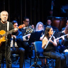 Foto: Nei Lisboa e Orquestra, 40 anos Casa da Cultura /Créditos Samuel Maciel