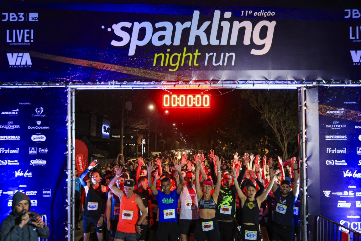 Foto: 11ª Sparkling Night Run ocorreu na noite de 25 de outubro/Crédito Marcio Rodrigues, Foco Radical Foto: 11ª Sparkling Night Run ocorreu na noite de 25 de outubro/Crédito Marcio Rodrigues, Foco Radical