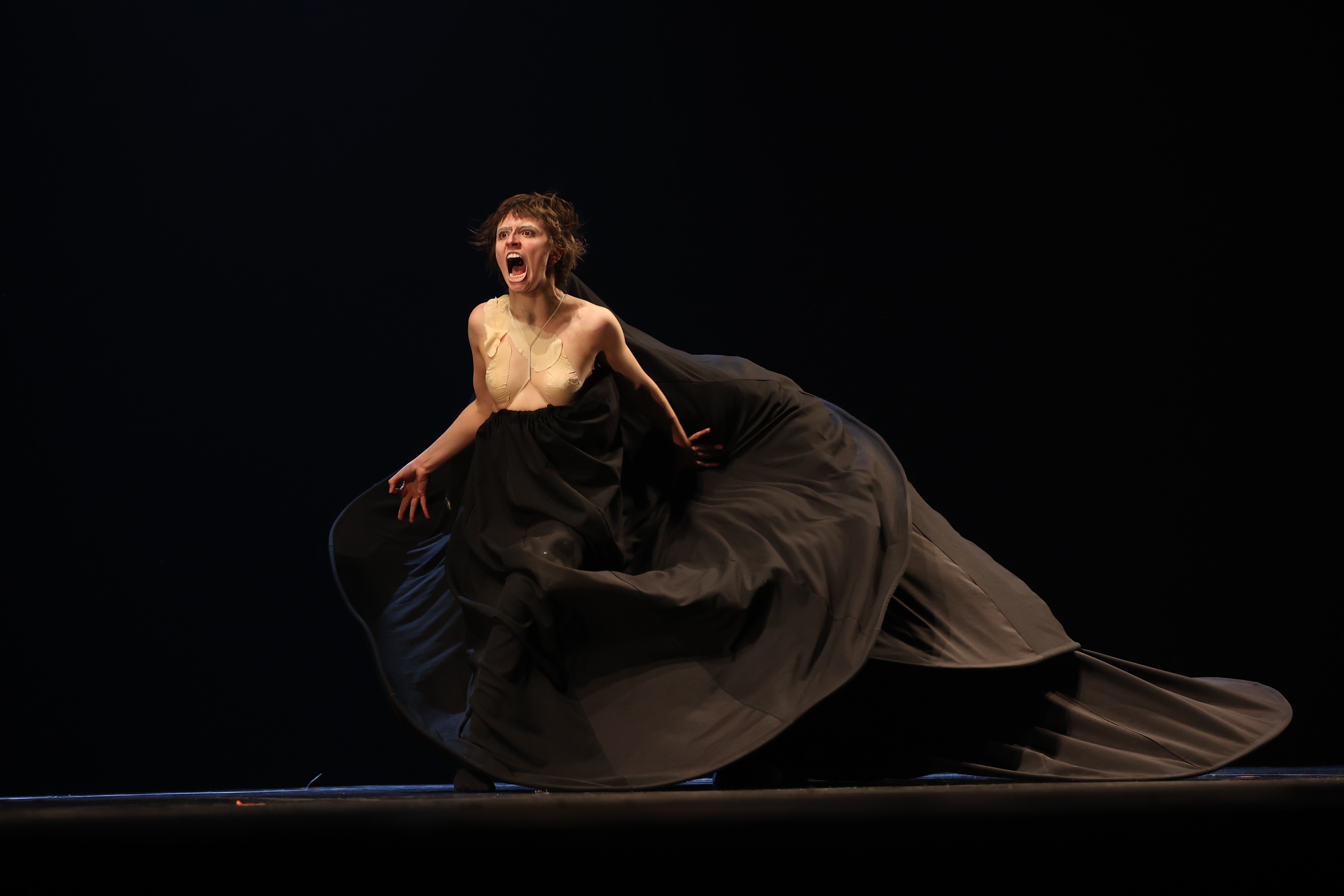 Cia Matheus Brusa de Caxias do Sul estreia espetáculo ´Pineal – Dança e Trilha Sonora´