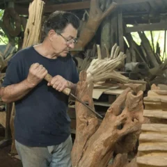 Foto: Itelvino Jahn tem 30 peças em exposição no local até 23 de dezembro/Divulgação