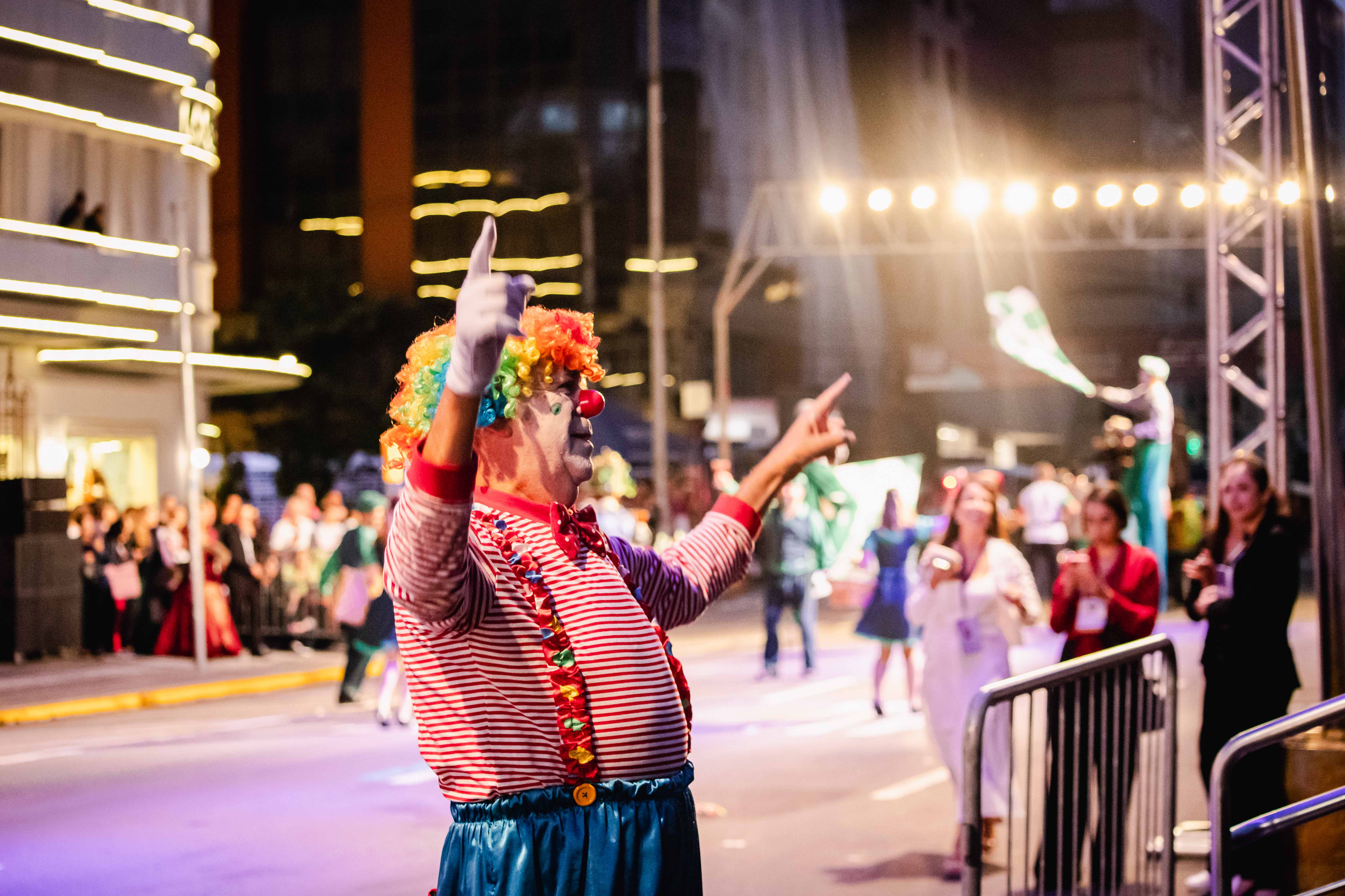 Caxias do Sul abre inscrições para o pré-desfile da Festa Nacional da Uva 2026