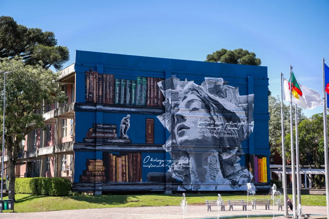 Foto: Mural "A Humanidade pelas Letras"/
Bruno Zulian / Divulgação/ Universidade de Caxias do Sul